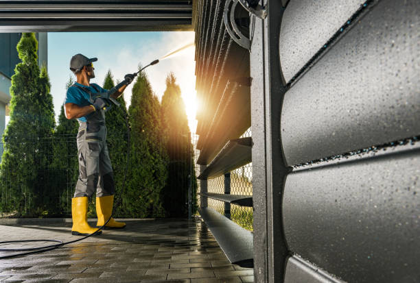 Best Deck Pressure Washing  in Kenedy, TX